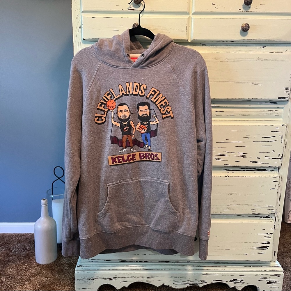 Homage Kelce Brothers Cleveland’s Finest  Gray Sweatshirt, men’s size large.